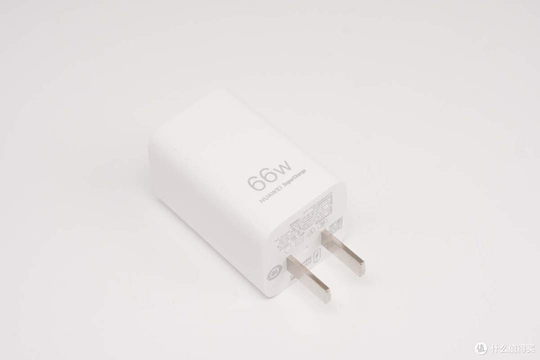 拆解报告：华为Pura X原装66W冰糖全能氮化镓充电器HW-110600C05