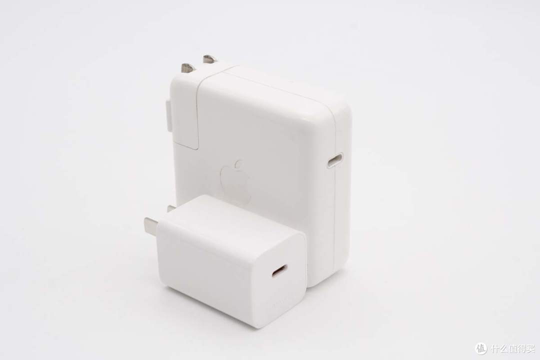 拆解报告：华为Pura X原装66W冰糖全能氮化镓充电器HW-110600C05