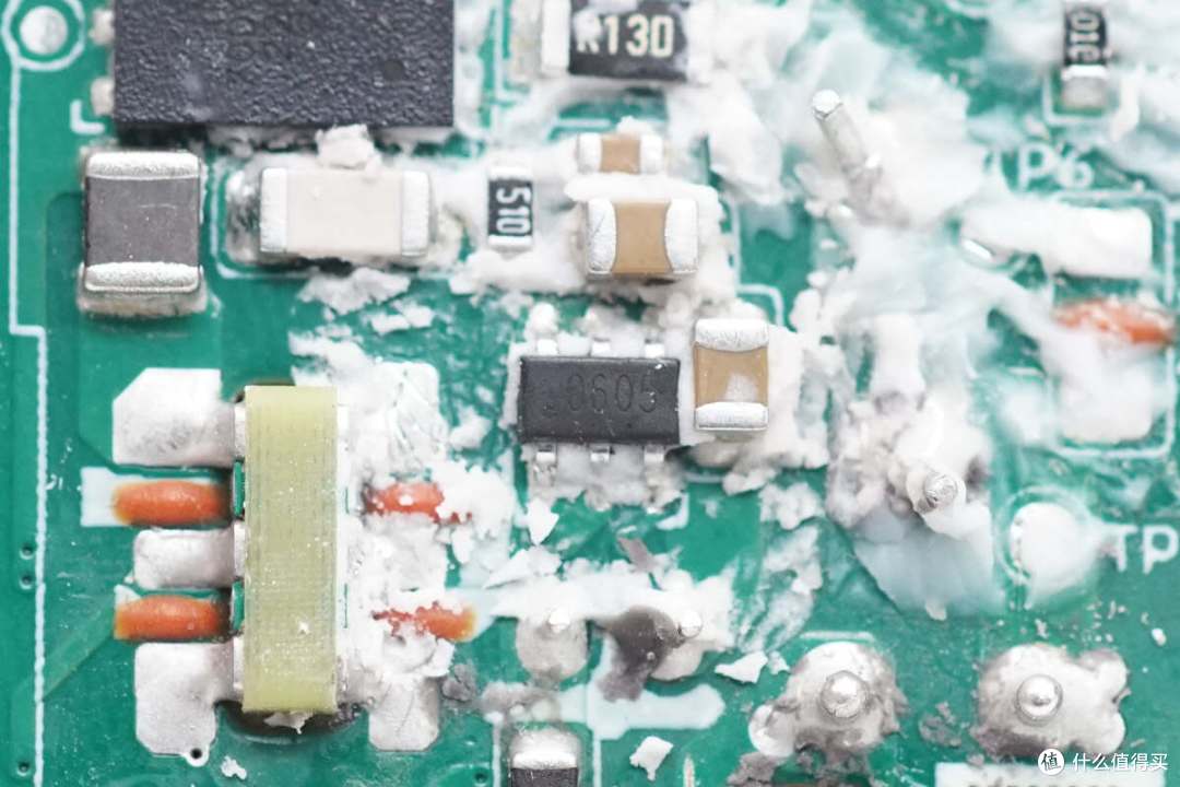 拆解报告：华为Pura X原装66W冰糖全能氮化镓充电器HW-110600C05