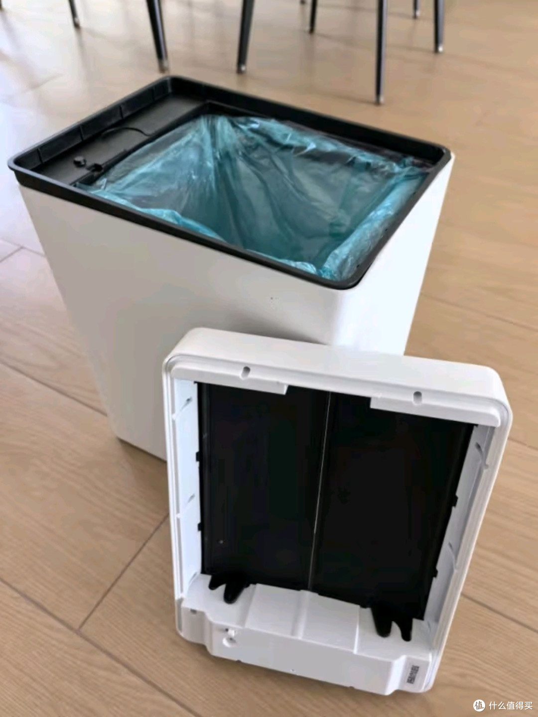 京东京造双开门自动铺袋智能垃圾桶17L：家居生活的智能新选择