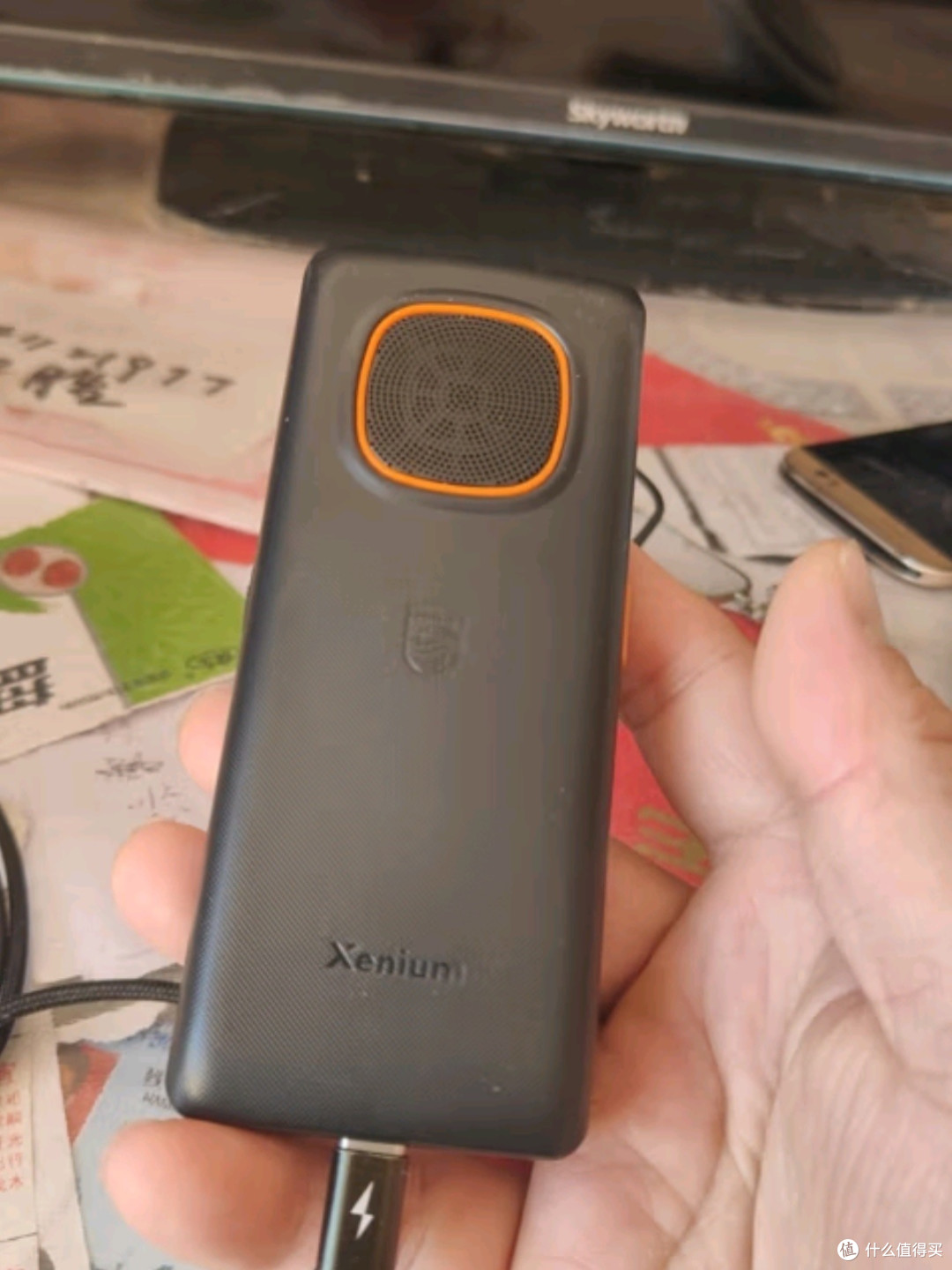 飞利浦T818老人手机：智能AI语音，贴心设计，满足多元需求