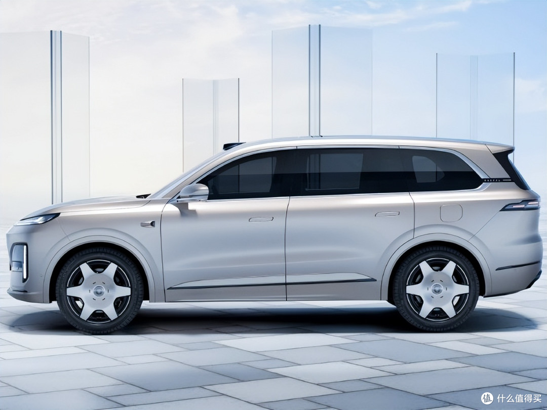 最终定价20万才能爆?深蓝 S09 中大型 SUV 旗舰级新车 4 月发布