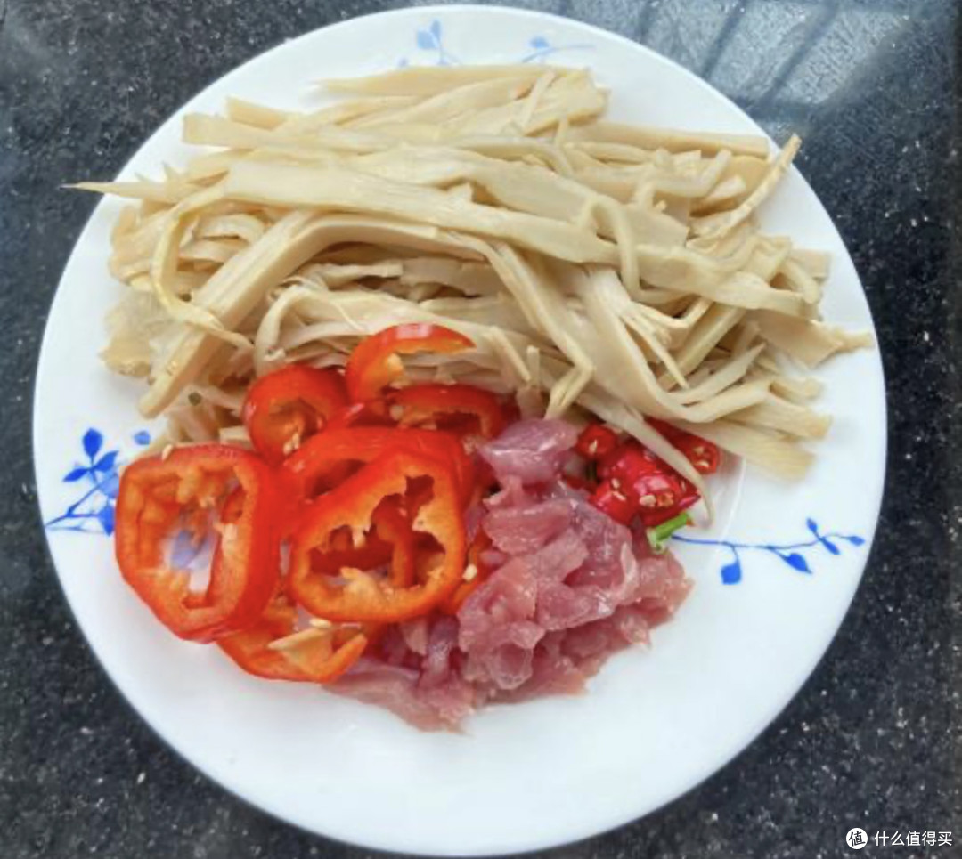 春日必吃的养生美食——春笋炒肉丝