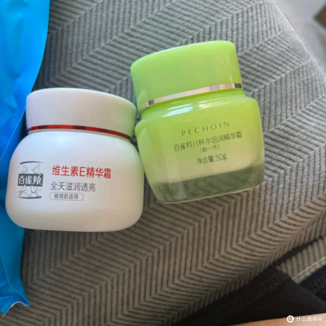 百雀羚维生素E精华霜:敏感肌的全天候滋润守护
