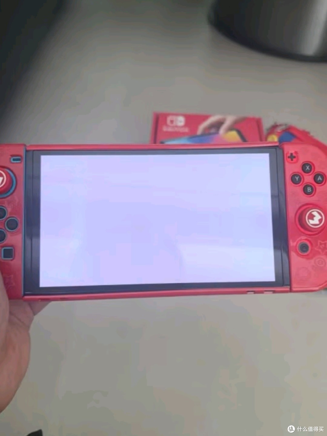任天堂Switch日版OLED红蓝：掌机新选择，游戏新体验