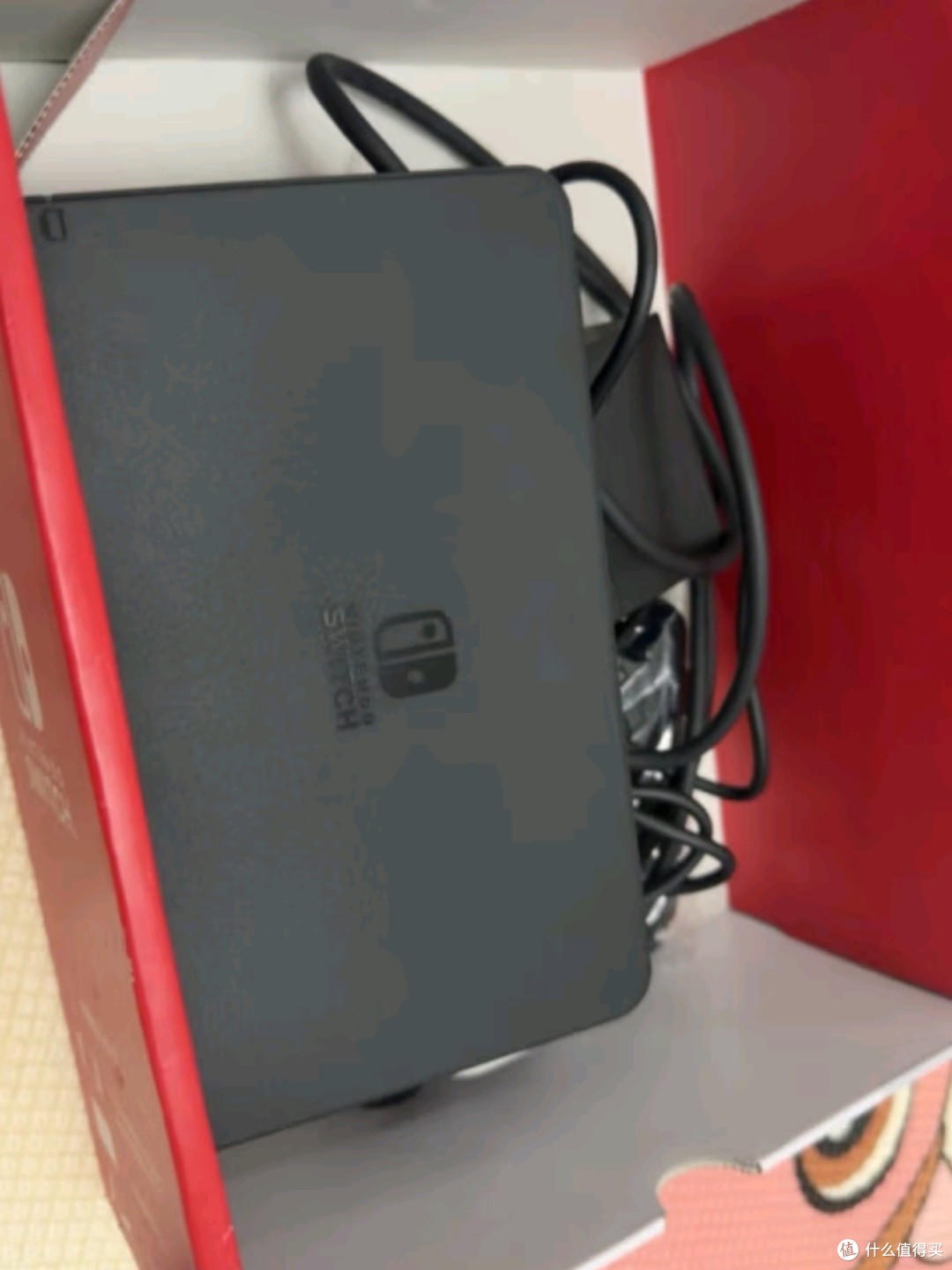任天堂Switch日版OLED红蓝：掌机新选择，游戏新体验