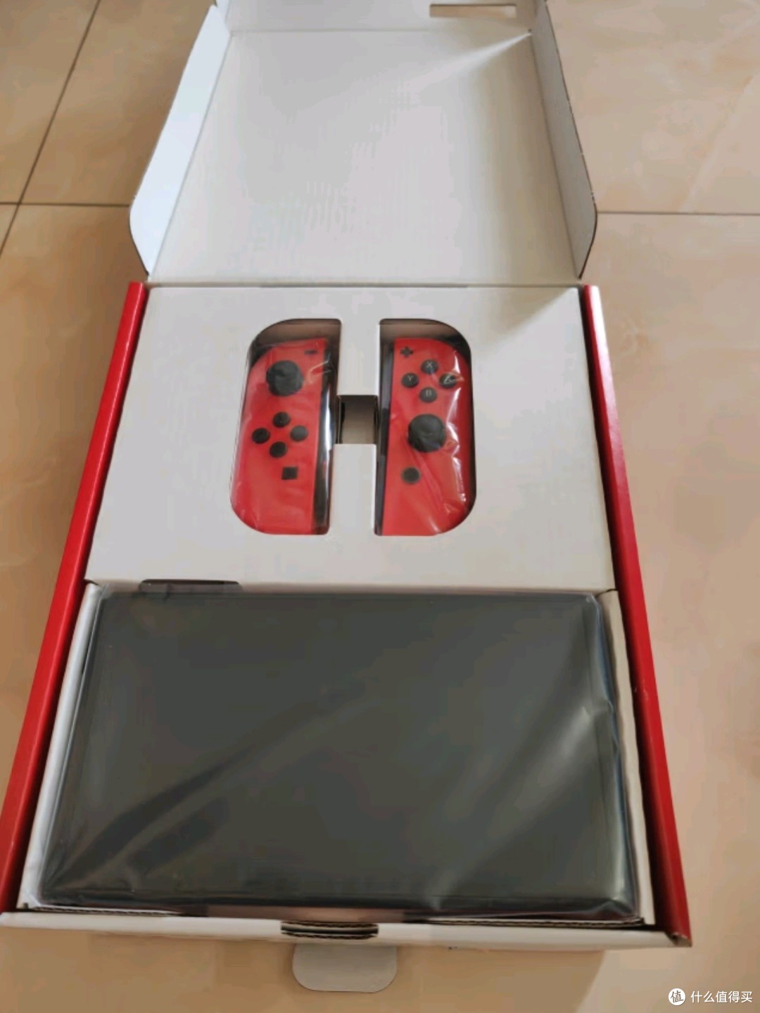 Nintendo Switch国行OLED版马力欧限定红色