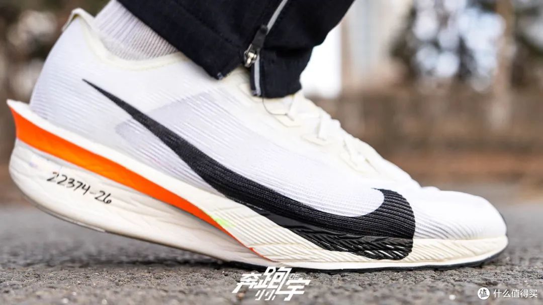 观念之争|Vaporfly 4 vs Adios Pro 4