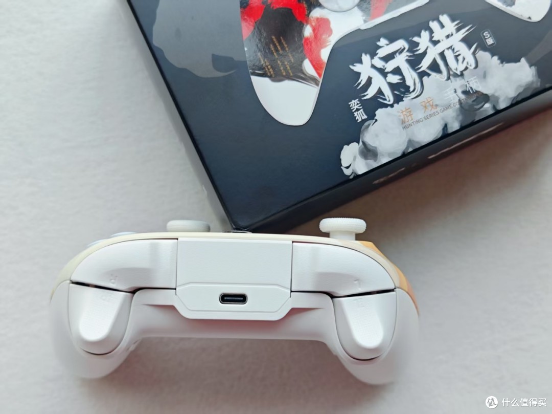 游戏操控的得力伙伴，奕狐手柄使用体验