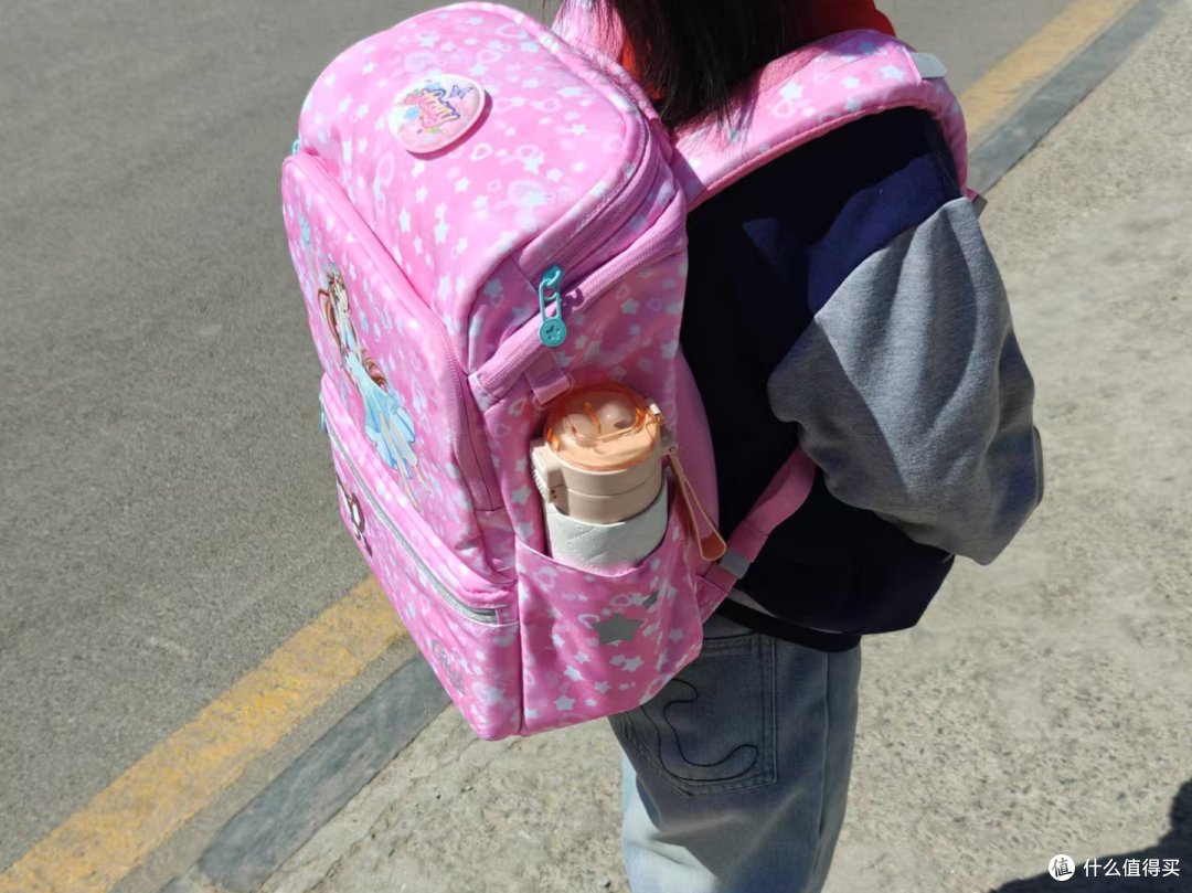 实测GMT超轻小方包!孩子一见倾心的护脊书包,到底有多香?