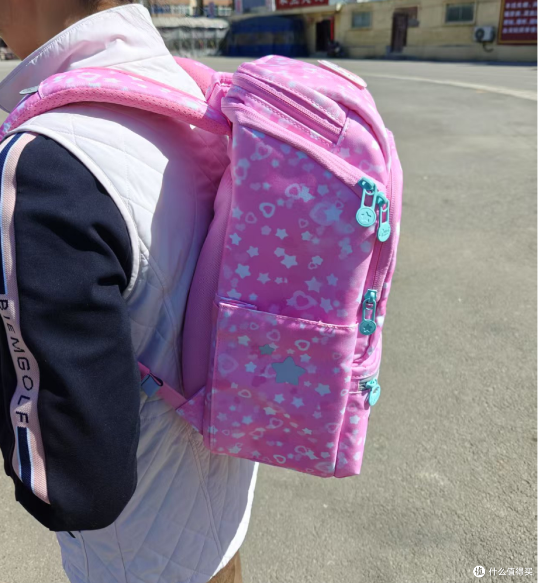 实测GMT超轻小方包!孩子一见倾心的护脊书包,到底有多香?