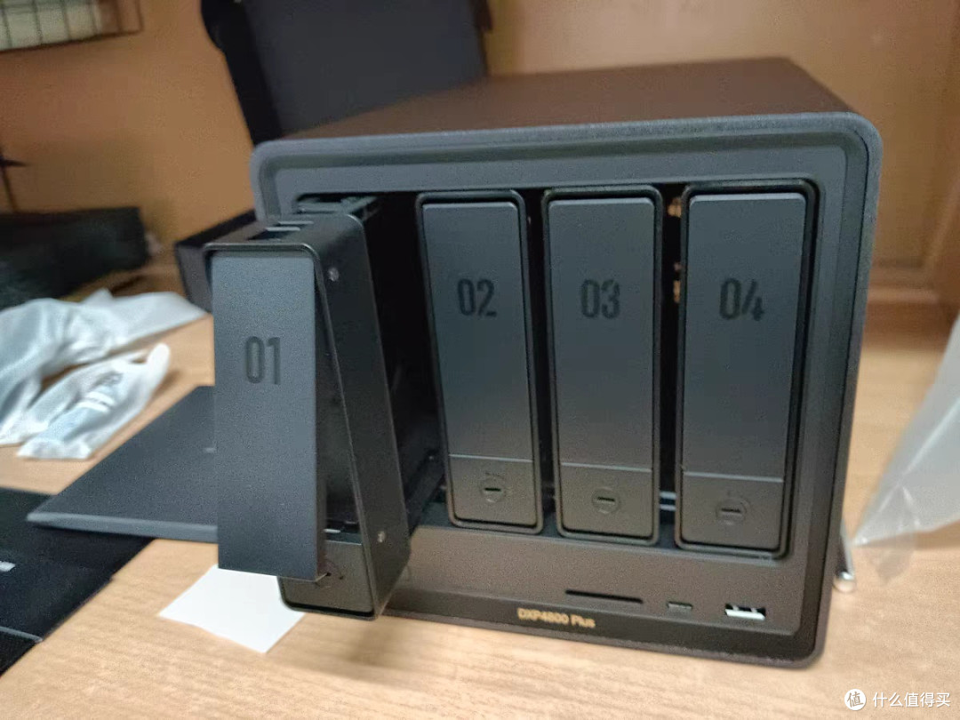 绿联DXP4800 Plus:智商税还是真香机?用不好连晾衣架都不如!