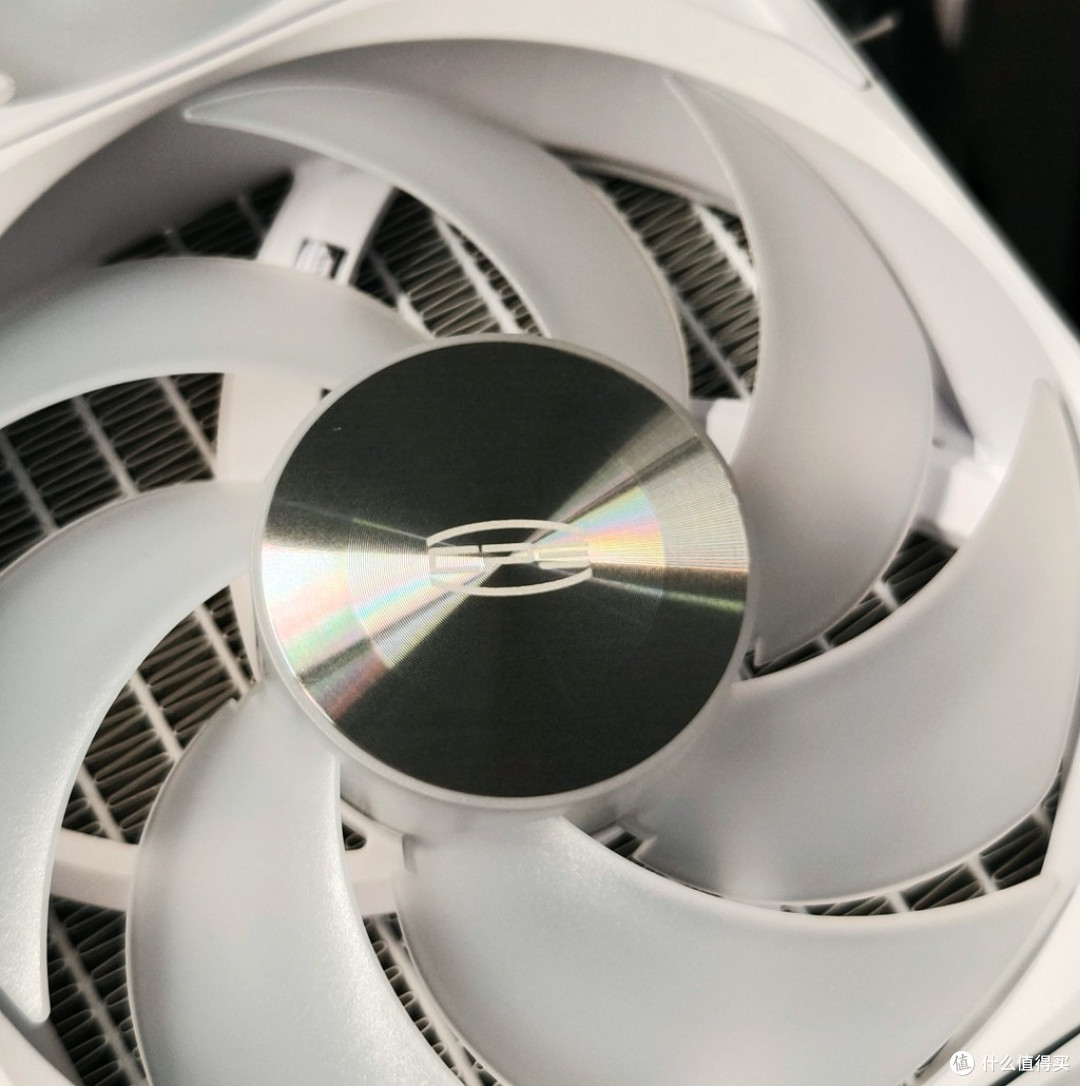超长8年质保 - 超频三北境GT360水冷才是大牌产品的版本答案？