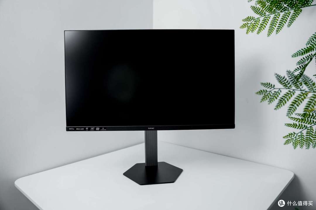 2025最值得押注的显示器？SANC盛色暗夜武士DM72u凭什么