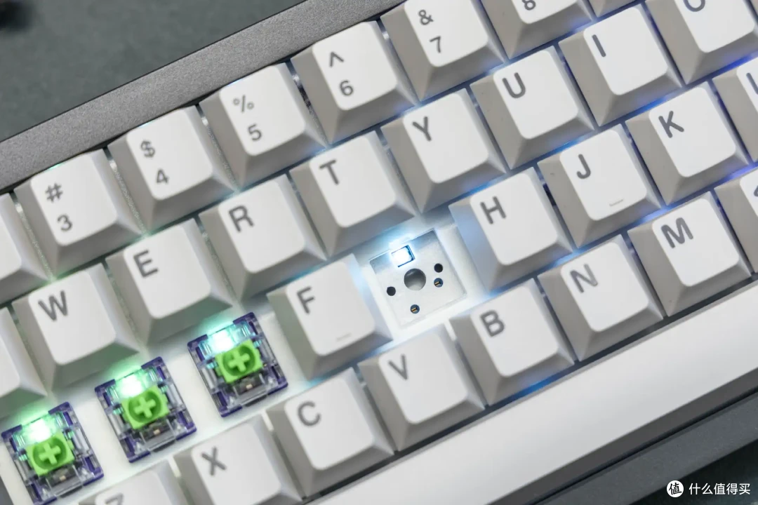 安静精致的办公利器，小米MK71 Pro无线三模机械键盘