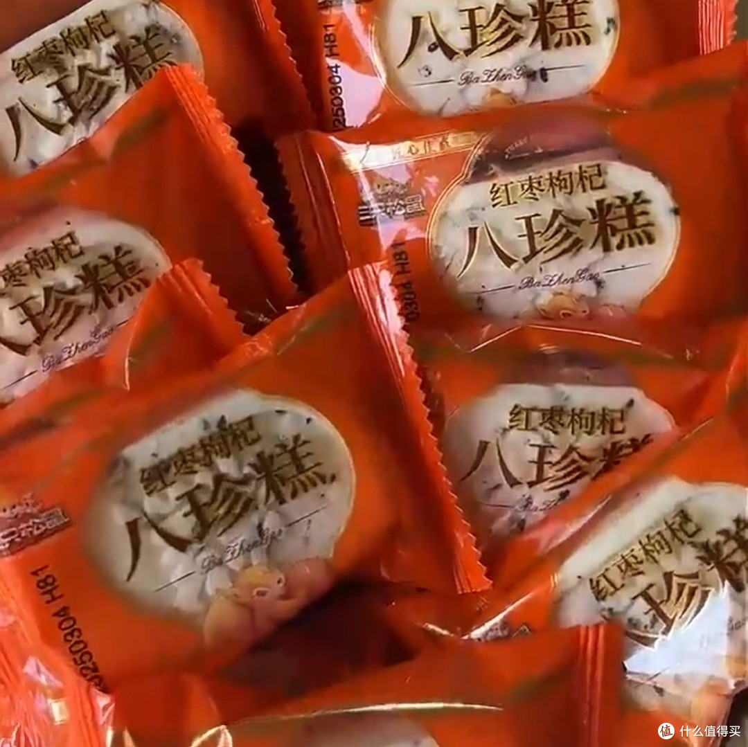 三只松鼠枸杞红枣八珍糕：传统韵味，健康新选择