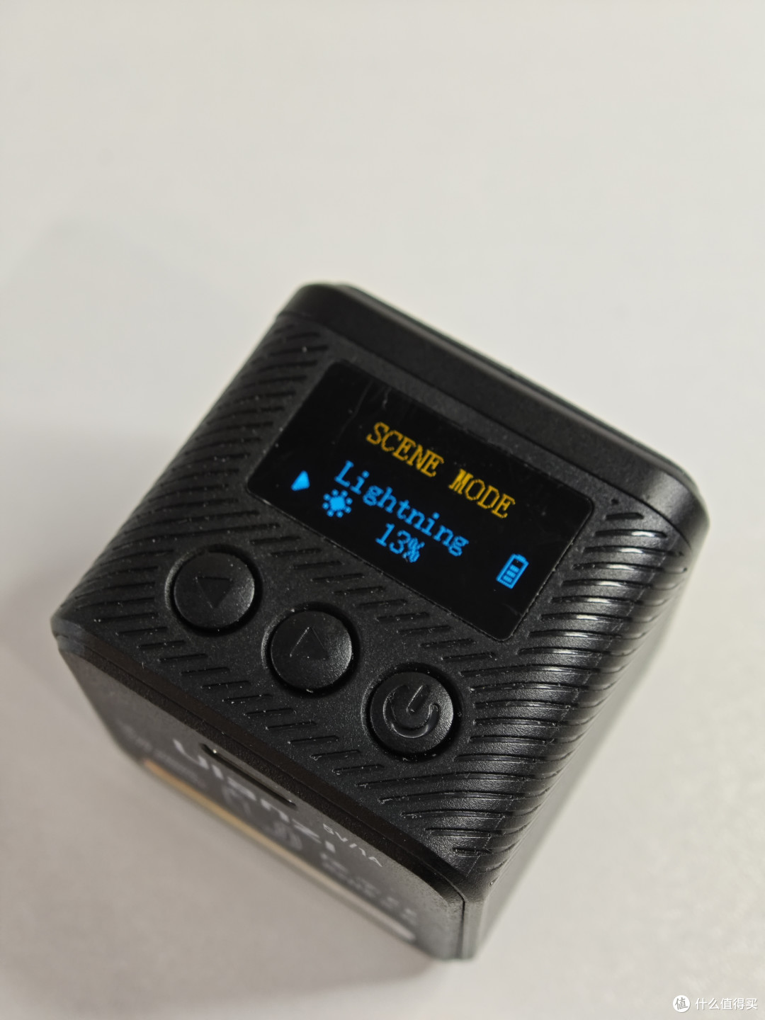 【科技数码】Ulanzi优篮子 L2迷你双色温COB补光灯 开箱体验