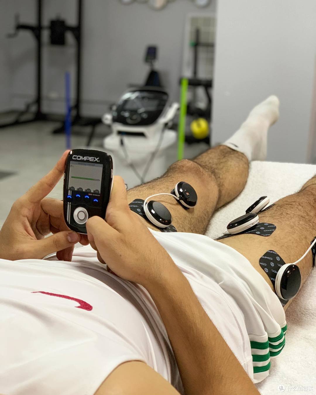术后康复用了 Compex SP 8.0,这是我最踏实的一段恢复期