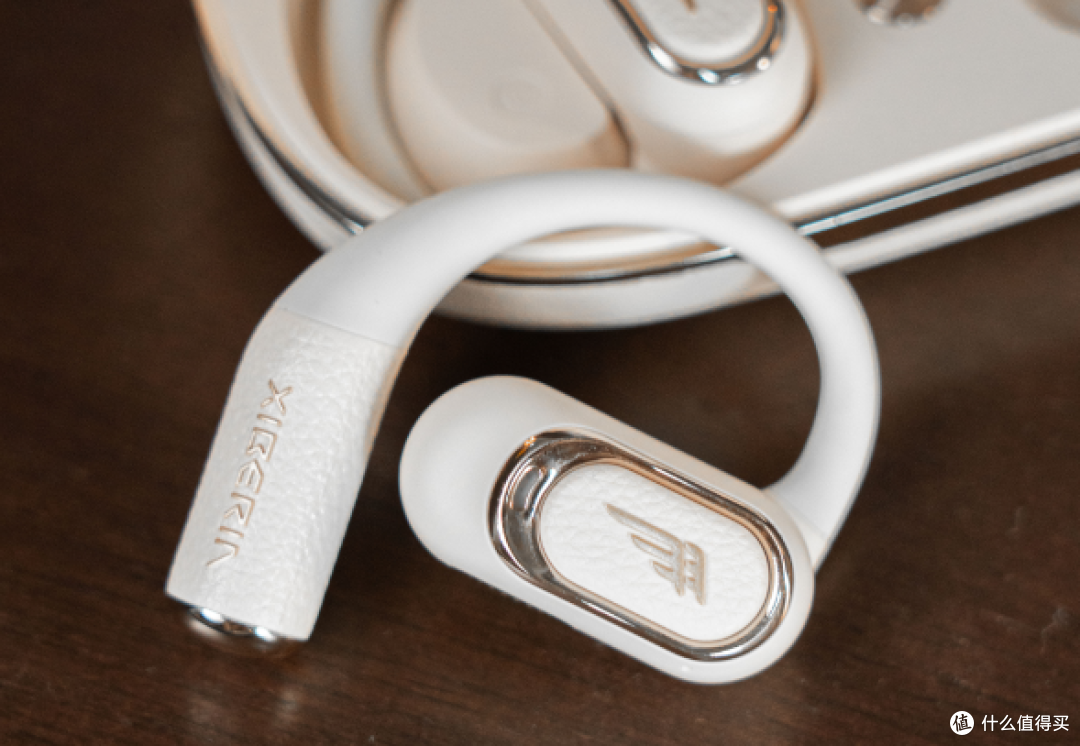 体积迷你、颜值出众、音质动听的西伯利亚羽AIR FIT开放式耳机