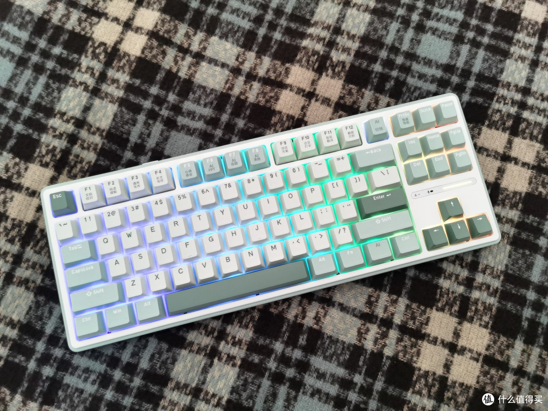 当机械键盘遇上 AI:RK R87PRO AI 四模键盘使用体验