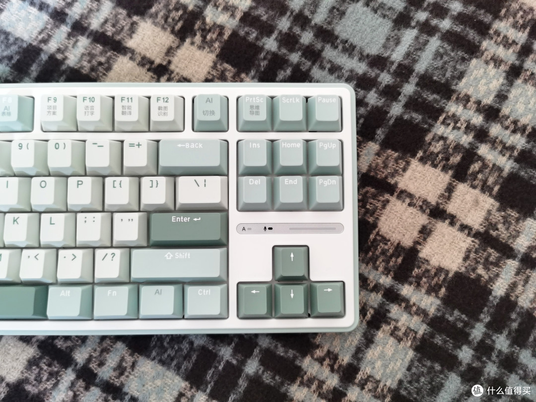 当机械键盘遇上 AI:RK R87PRO AI 四模键盘使用体验