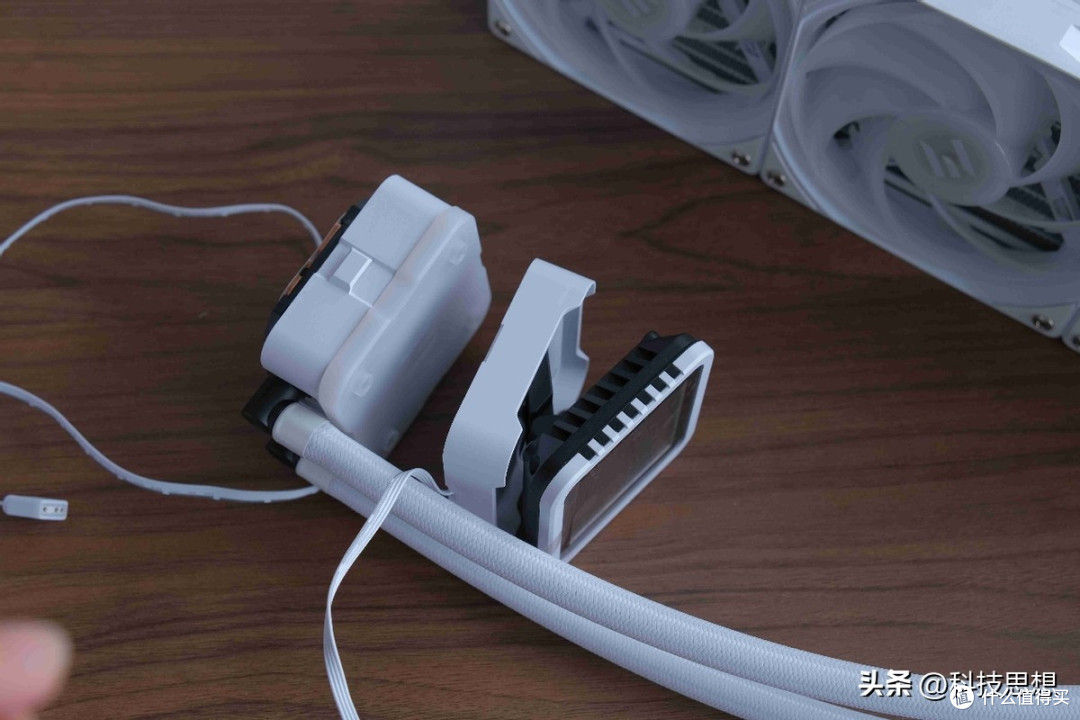 老牌回归放大招！zalman思民推出ALPHA2 DS 360水冷，静颜全都要