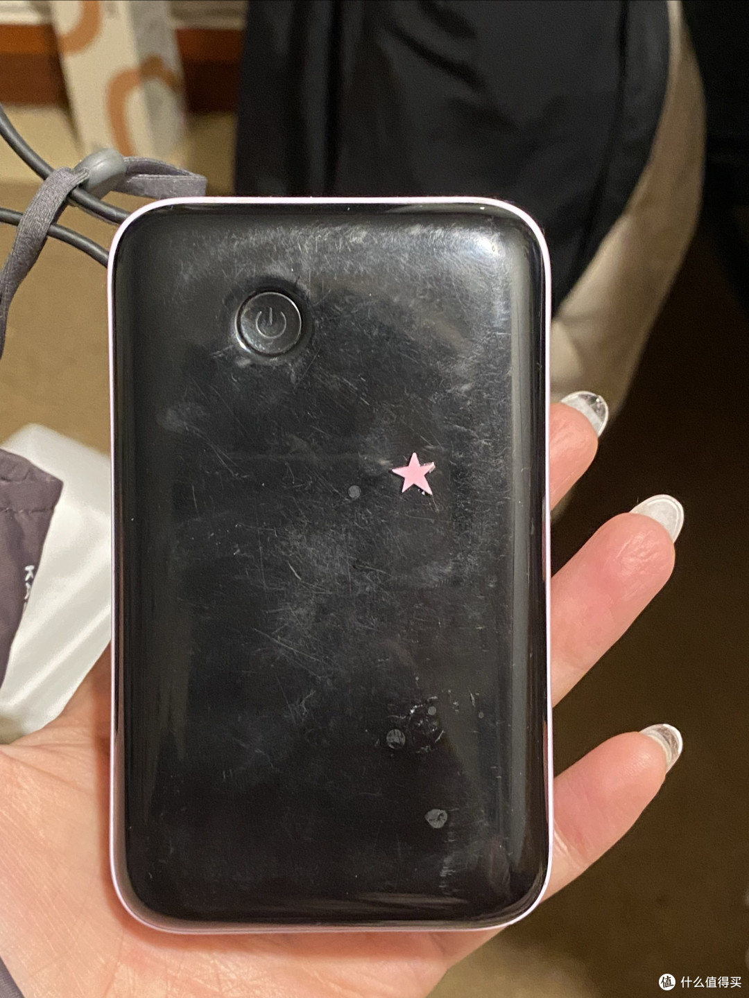 清明节出行的得力助手贝斯的充电宝