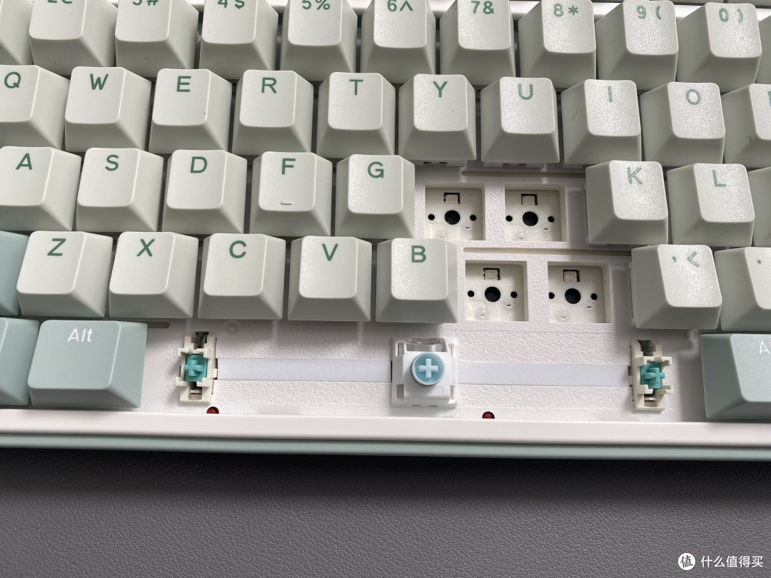 开箱RK R87 PRO AI四模机械键盘:AI赋能下的键盘新体验