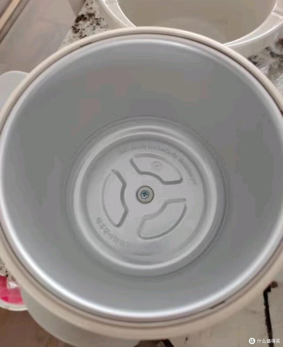 小熊电炖锅:小火慢炖的生活