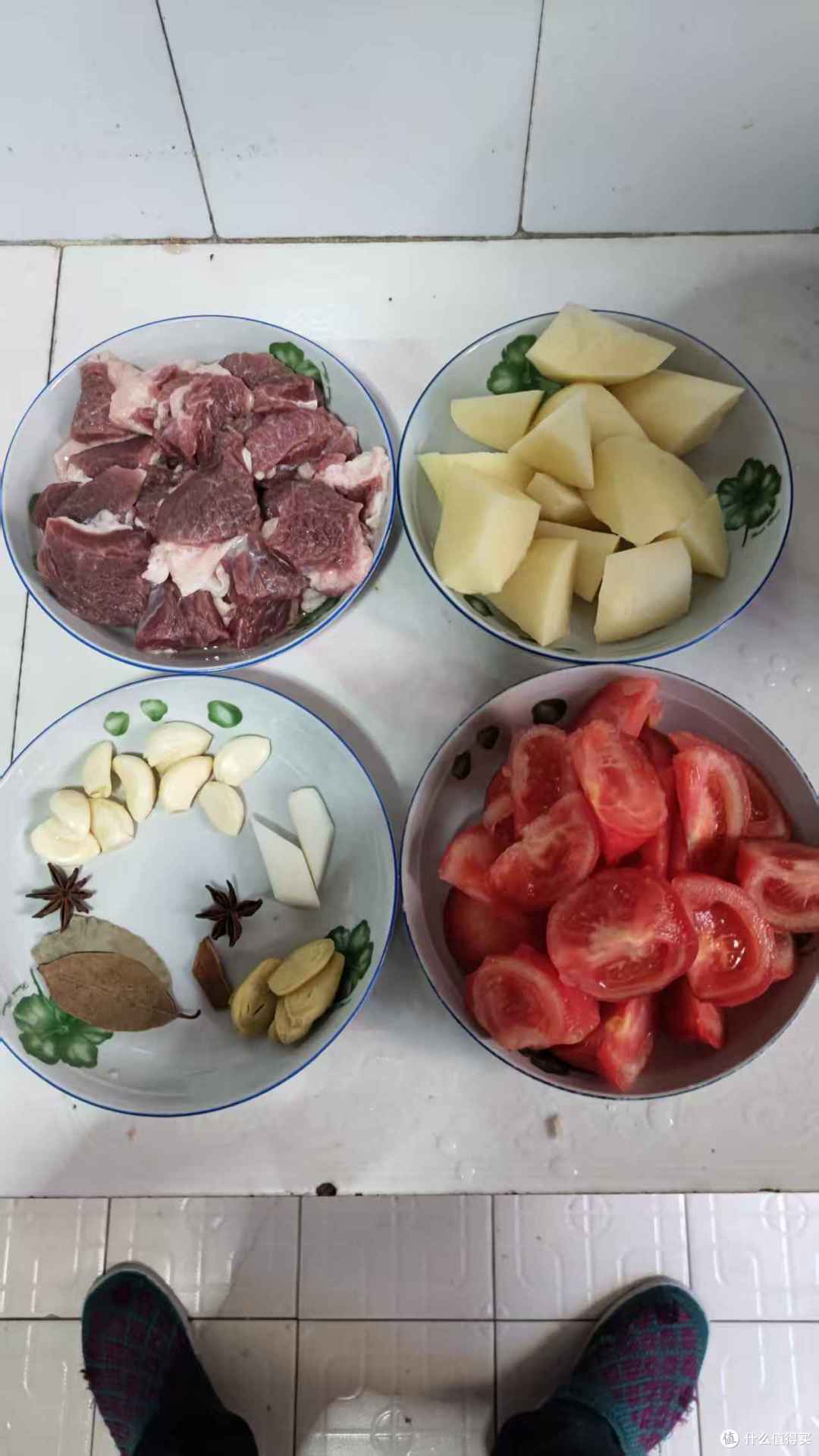小熊电炖锅:小火慢炖的生活
