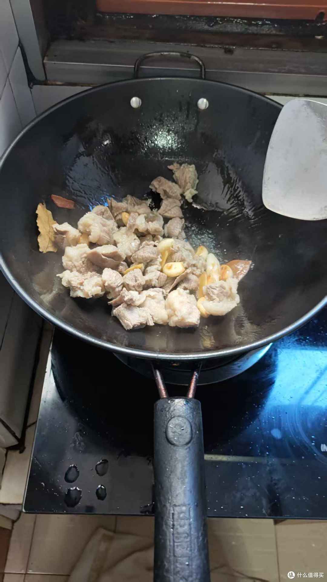 小熊电炖锅:小火慢炖的生活