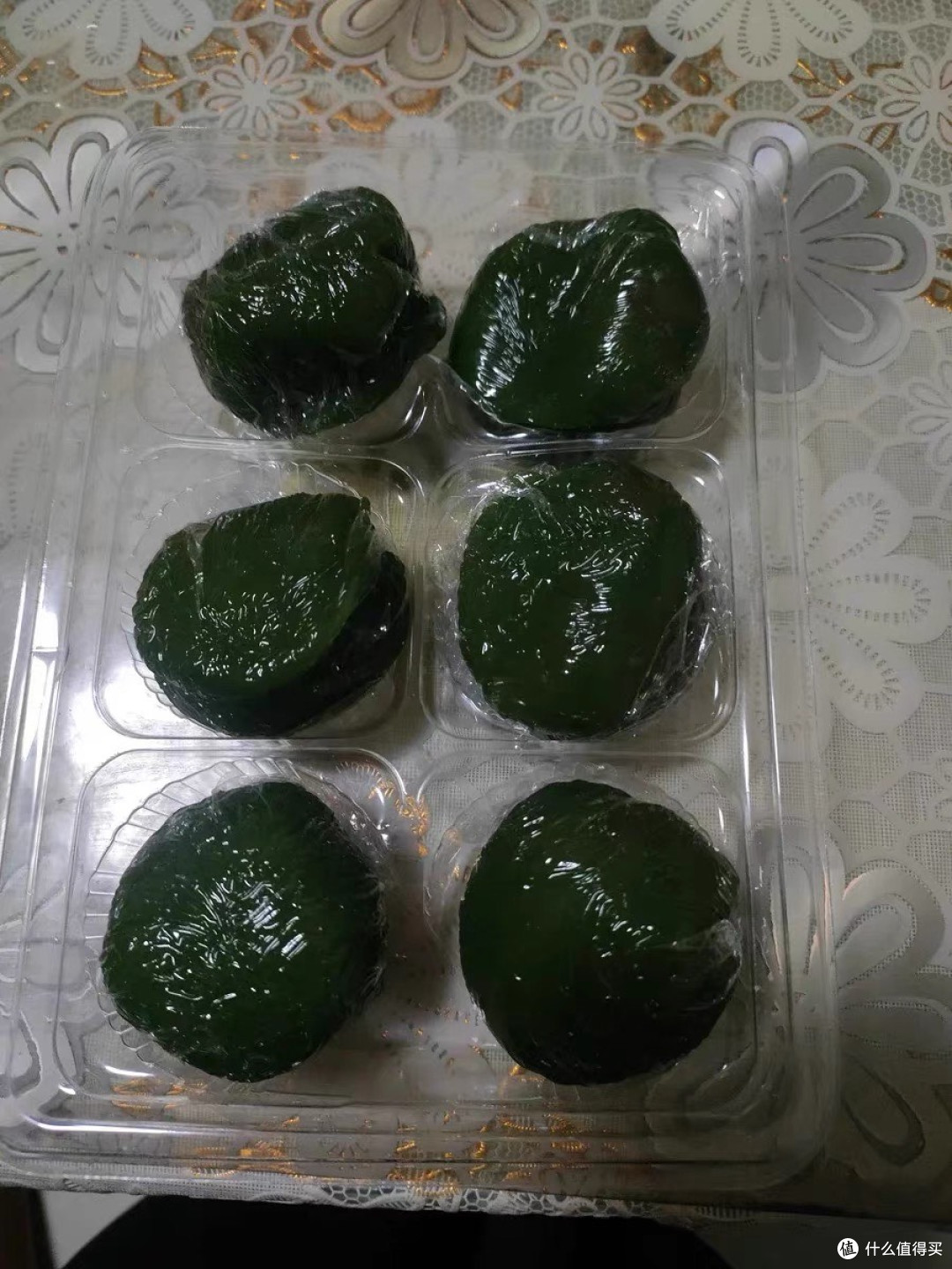 青团:清明节的传统美食