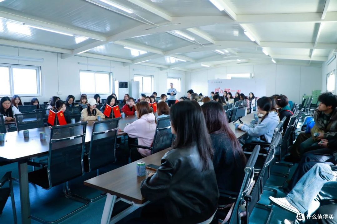 湖北第二师范学院师生来访三六六教育集团参观交流