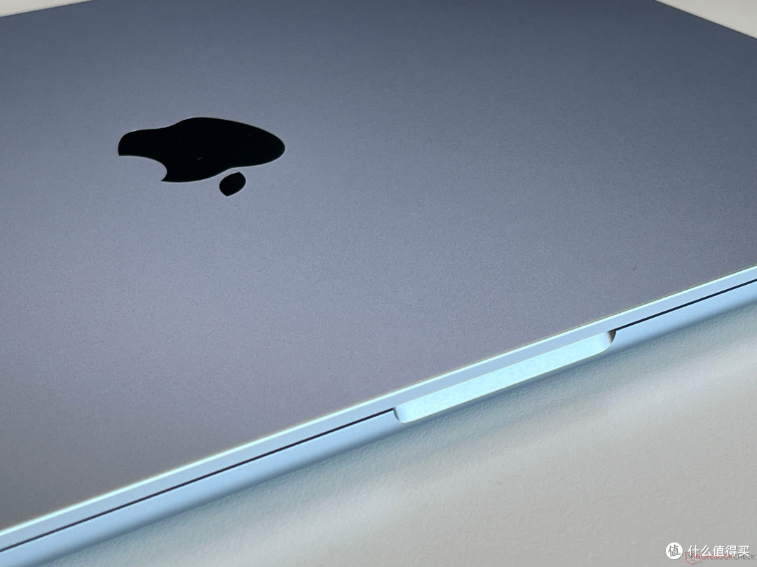 遥遥领先的无风扇静音:Apple MacBook Air 15 M4 评测