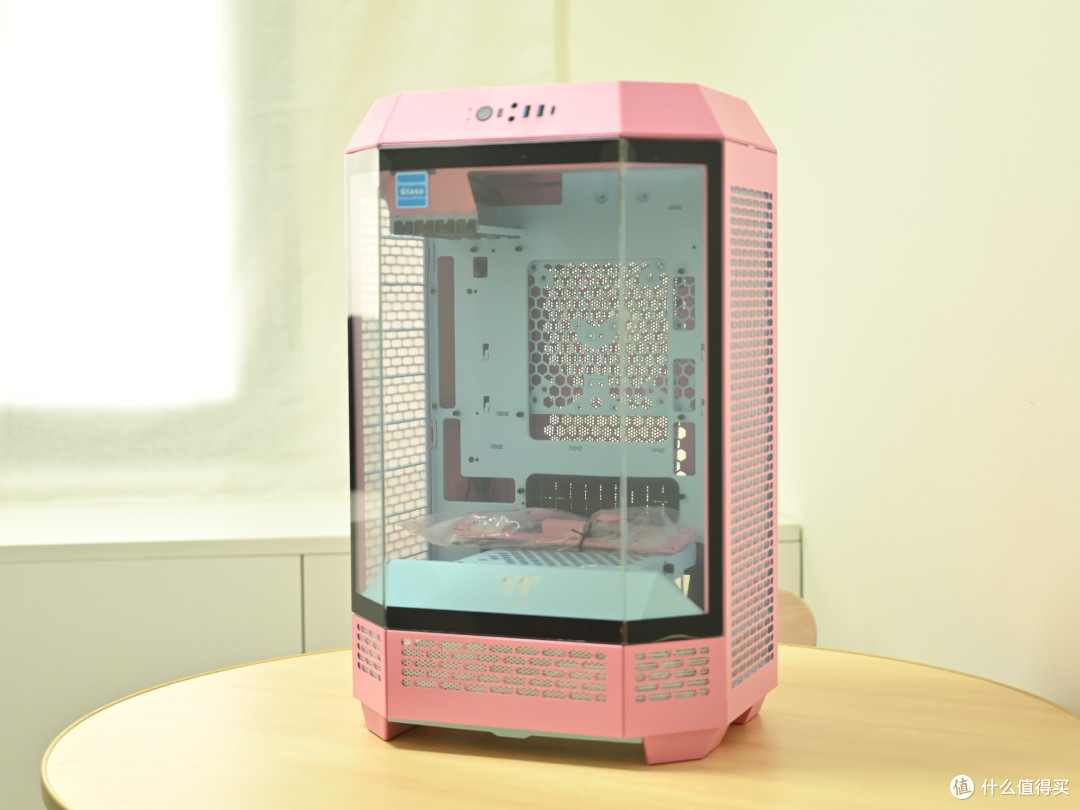 打造少女心的梦幻公主风工作台,TT Tower 300海景房机箱开箱