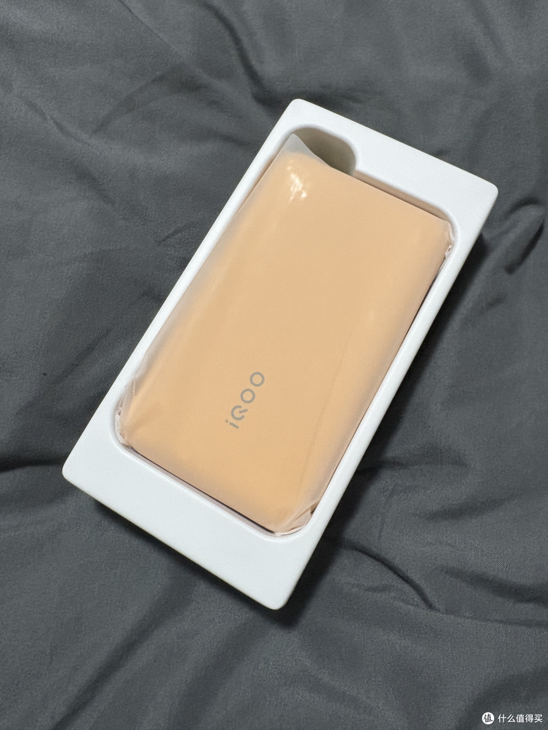 vivo iQOO 22.5W自带线充电宝测评:工薪族的出差与周末实用之选