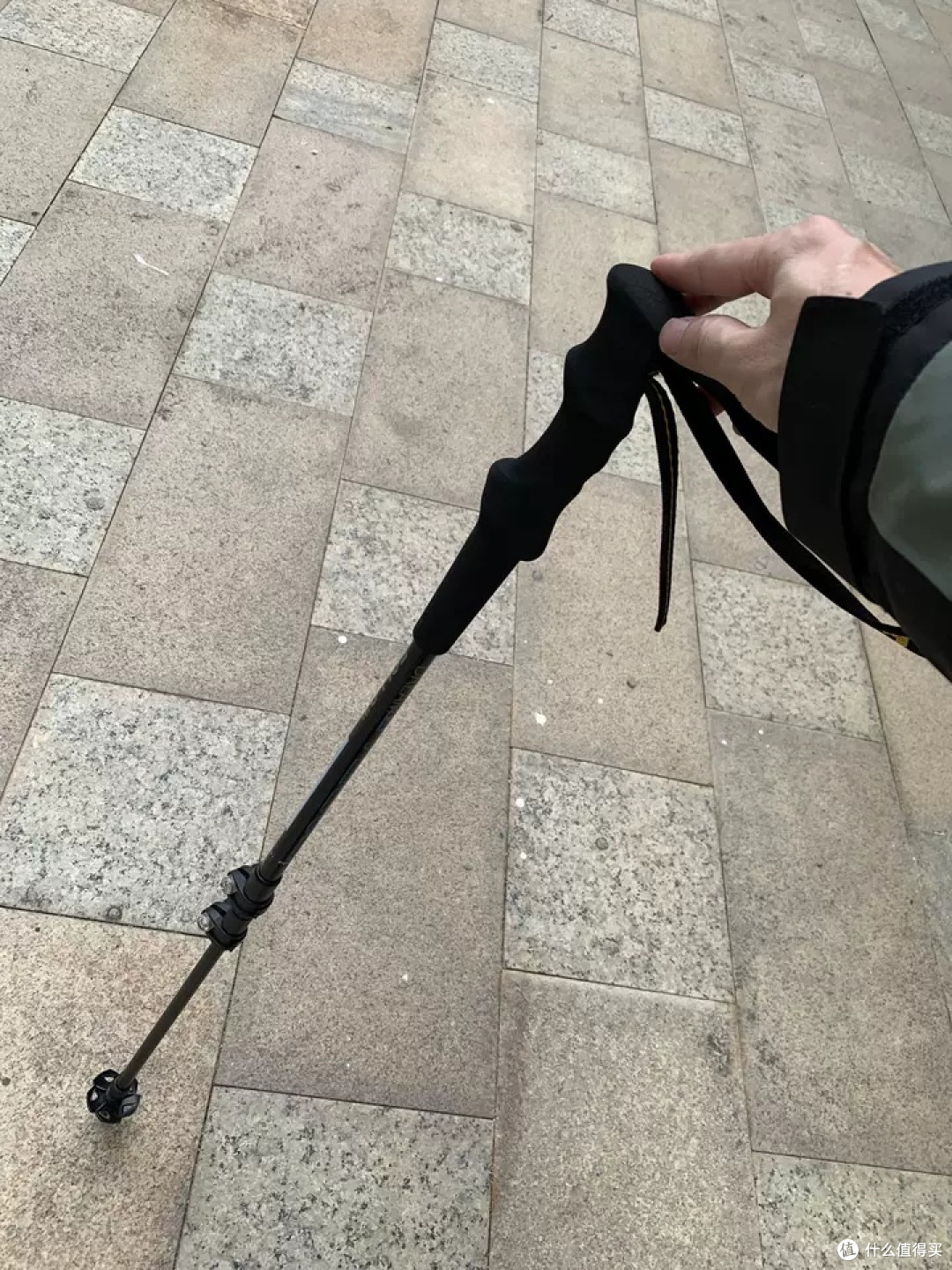 清明踏青登山杖测评:这款探路者让我在山路健步如飞
