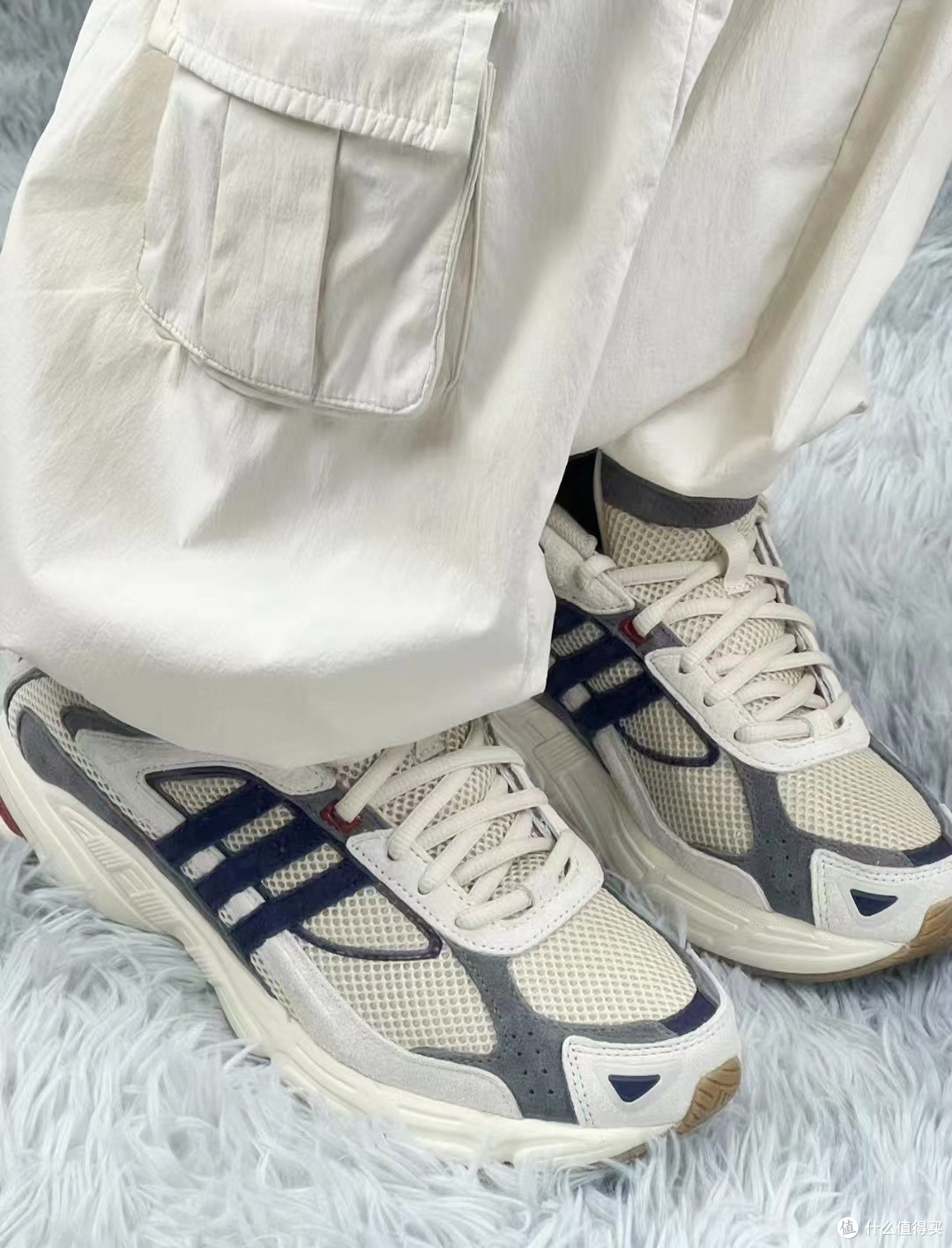 复古风潮,时尚之选:adidas Response CL