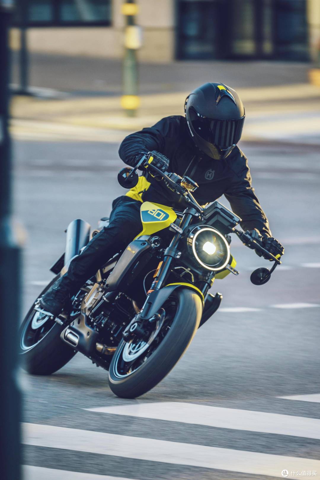 Husqvarna Vitpilen 801“白箭”中量级街车