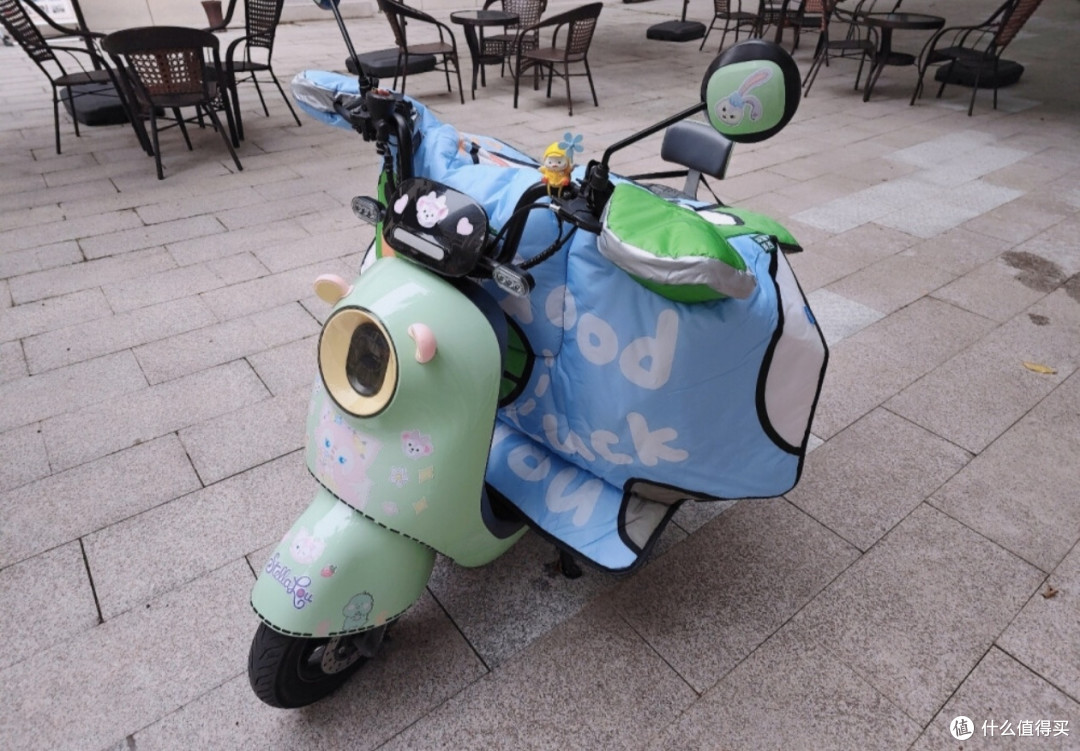骑上小电驴,探索城市新角落:记录电动骑行日记,分享风景与趣事