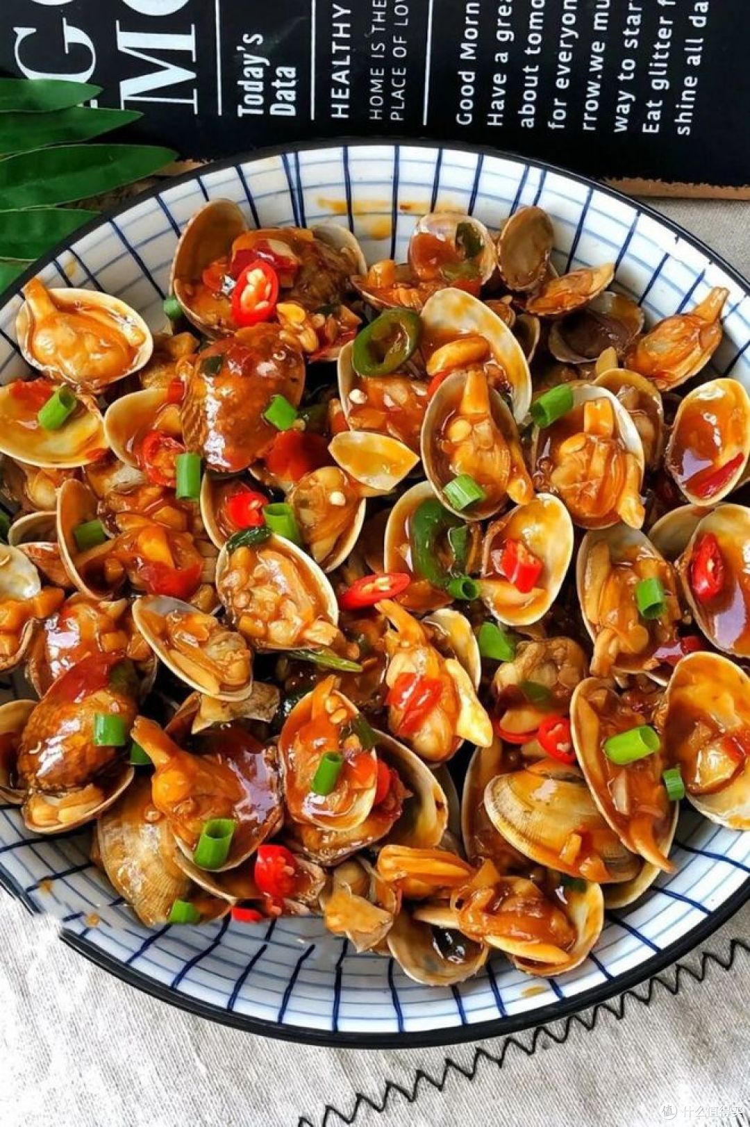 花甲属于海鲜类的吗?味道如何?