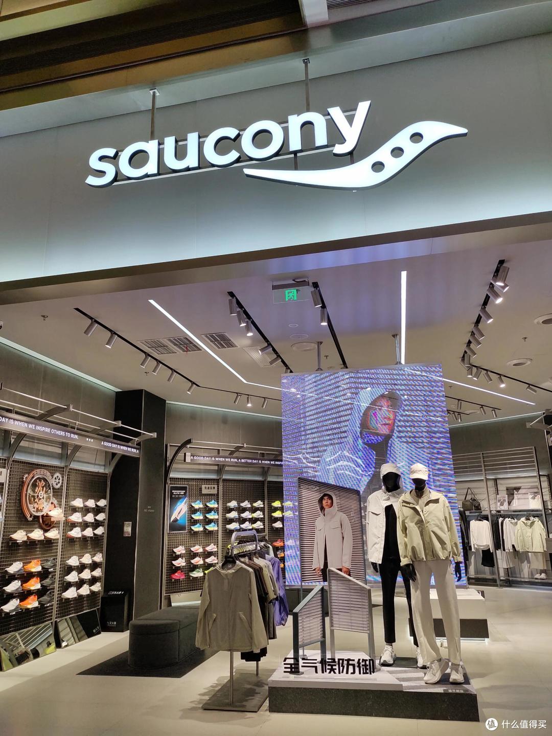 被中年男人“低估”的6个中产品牌,不输阿迪、Nike,性价比高