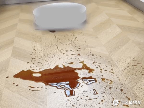 清洁力翻倍的秘密!云鲸逍遥002 AI活水履带洗地机器人让家务归零