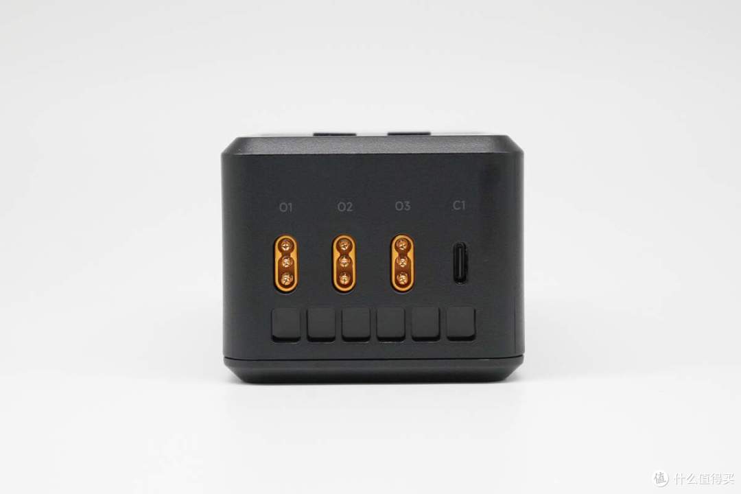 200W高效率三通道充电,LKTOP 200W Air3 三通道智能充电器评测