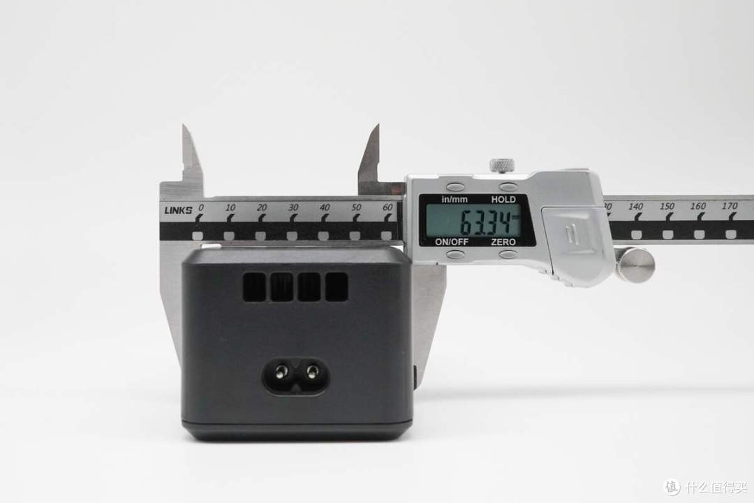 200W高效率三通道充电,LKTOP 200W Air3 三通道智能充电器评测
