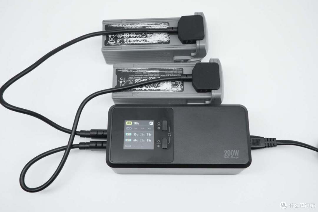 200W高效率三通道充电,LKTOP 200W Air3 三通道智能充电器评测