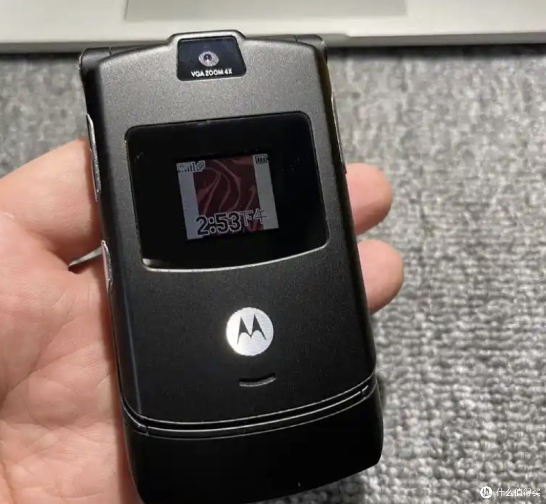 hello MOTO!手机可拆卸电池研发现状、发展趋势及选购要点