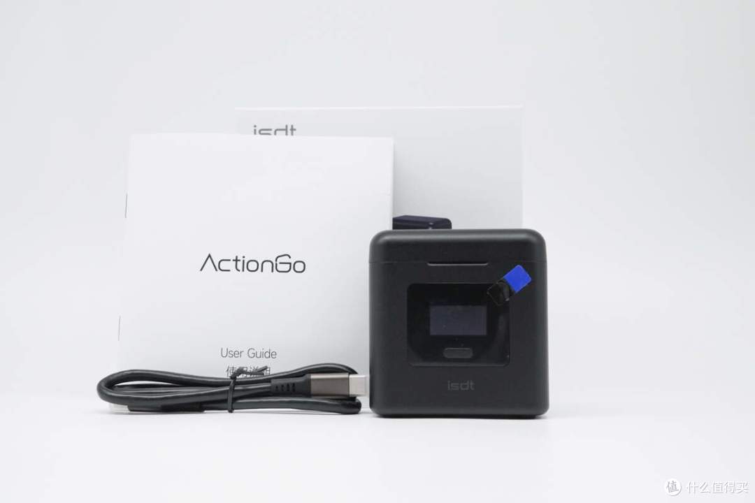 户外创作者的优选之一,iSDT ActionGo 运动相机移动充电管家评测