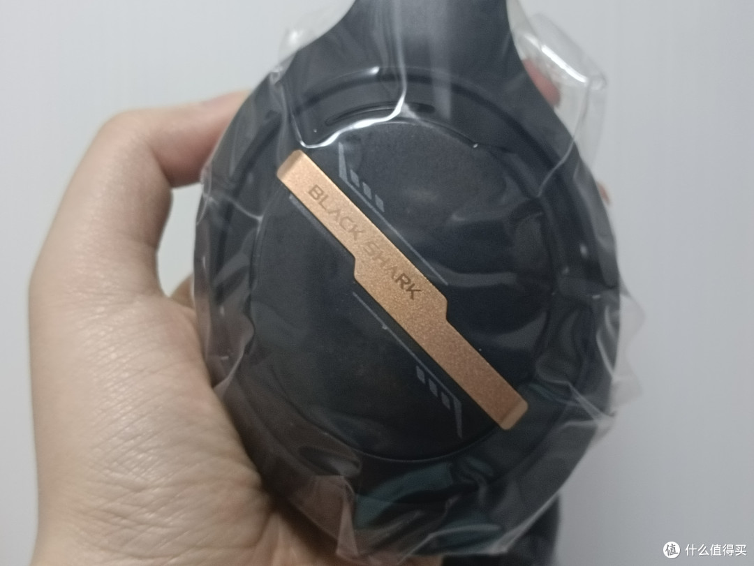 降噪双连低延迟 这货真是绝对值? 黑鲨BE30头戴式蓝牙耳机轻体验