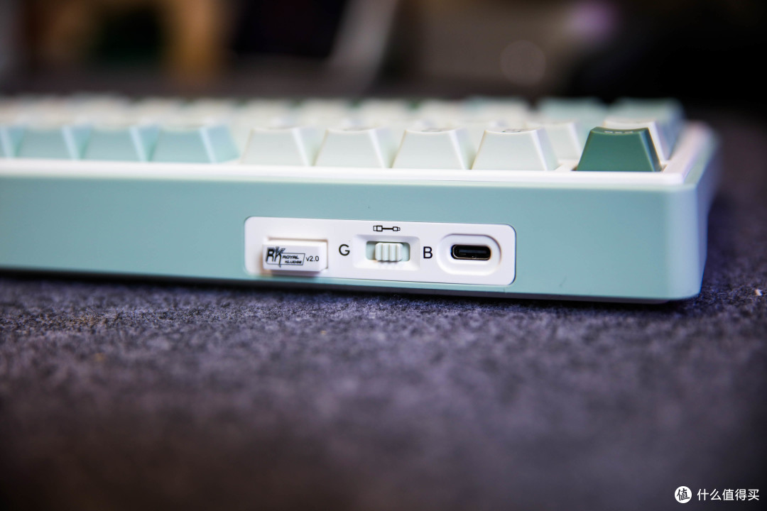 效率提高N倍,职场摸鱼你只需要RK R87PRO AI四模键盘